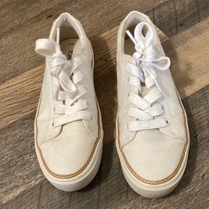 Tom’s Alex Sneaker White Size 8 EUC